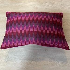 Labor Day Deal 🫶🏽 
Pretty Lumbar Pillow